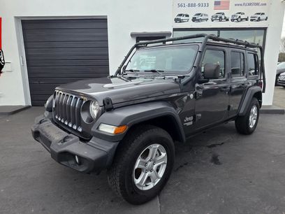 Used 2018 Jeep Wrangler Unlimited Sport w/ Technology Group