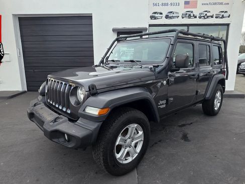 Used 2018 Jeep Wrangler Unlimited Sport w/ Technology Group AWD/4WD image 1