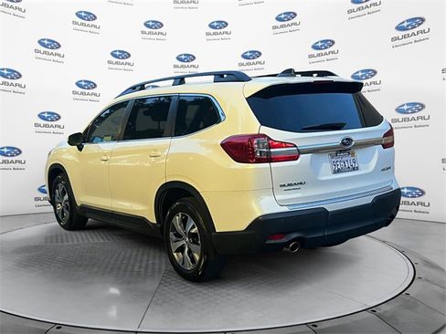 Used 2022 Subaru Ascent Premium w/ Convenience Package image 6