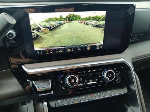 New 2026 GMC Sierra 3500 Denali w/ Denali Reserve Package AWD/4WD image 11