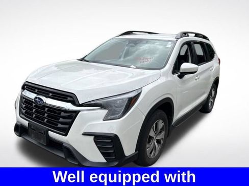 Used 2024 Subaru Ascent Premium w/ Convenience Package AWD/4WD image 3