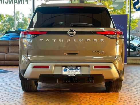 Used 2024 Nissan Pathfinder Platinum AWD/4WD image 9