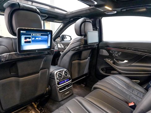 Used 2019 Mercedes-Benz S 560 4MATIC Sedan w/ Premium Package image 42