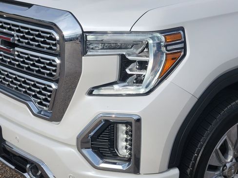 Used 2021 GMC Sierra 1500 Denali w/ Denali Ultimate Package AWD/4WD image 8