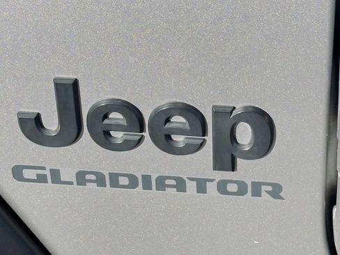 Used 2020 Jeep Gladiator Sport w/ Quick Order Package 24S AWD/4WD image 36