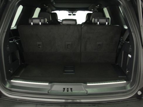 Used 2024 Lincoln Navigator Reserve image 13