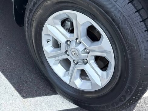 Used 2021 Toyota 4Runner SR5 RWD image 5