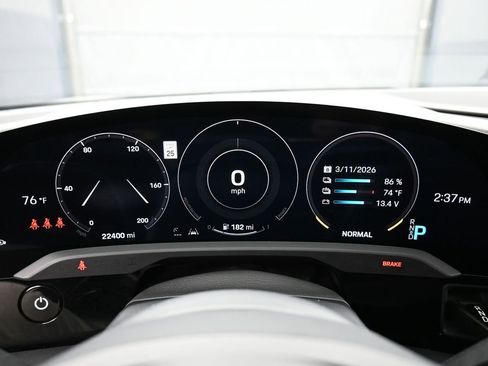 Certified 2022 Porsche Taycan 4S image 18