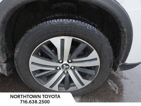 Used 2021 Mitsubishi Outlander Sport ES image 2