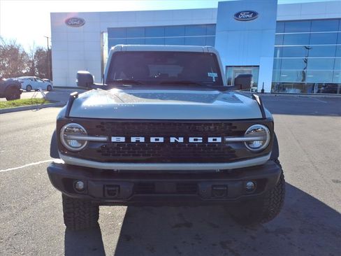 New 2025 Ford Bronco Badlands image 8