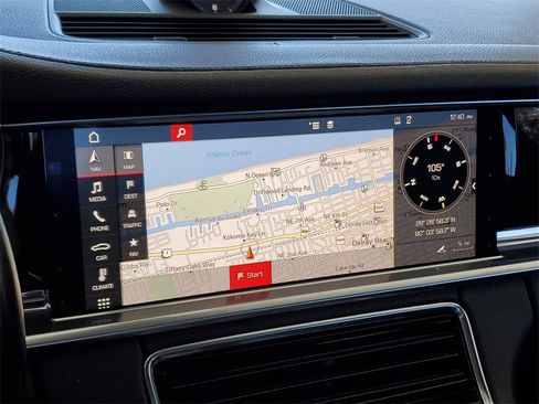 Used 2018 Porsche Panamera 4 image 27