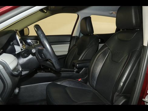 Used 2022 Jeep Compass Limited AWD/4WD image 23