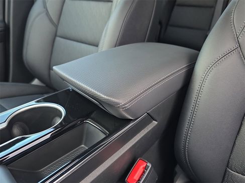 New 2026 Chevrolet Equinox LT image 11