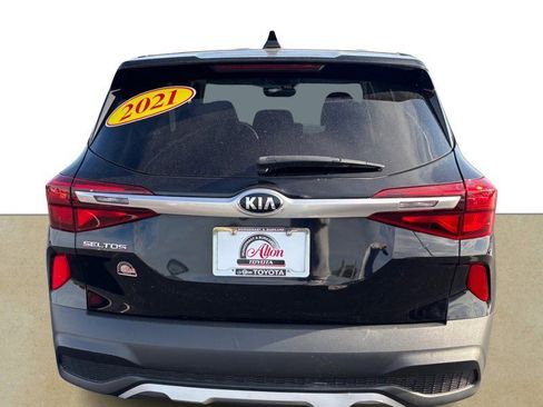 Used 2021 Kia Seltos LX AWD/4WD image 5