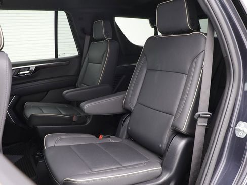 Used 2025 Chevrolet Tahoe Premier image 12