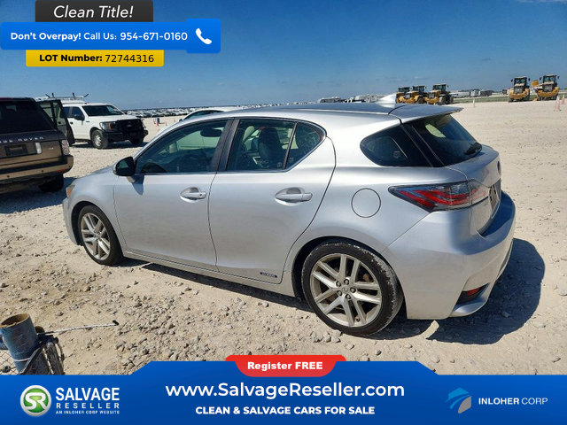 Used 2015 Lexus CT 200h w/ Navigation Package FWD image 3