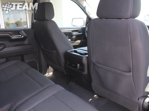 Used 2023 Chevrolet Silverado 1500 LT w/ Z71 Off-Road Package AWD/4WD image 24