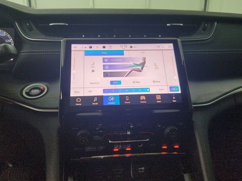 New 2025 Jeep Grand Cherokee L Limited w/ Black Appearance Package image 12