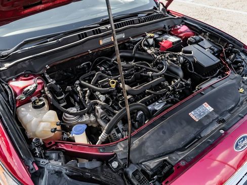 Used 2018 Ford Fusion SE w/ Fusion SE Technology Package image 47