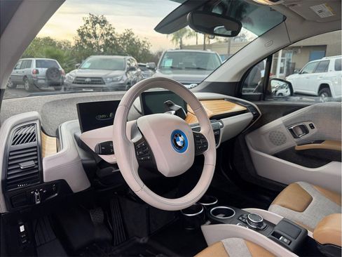 Used 2014 BMW i3 w/ Range Extender image 21