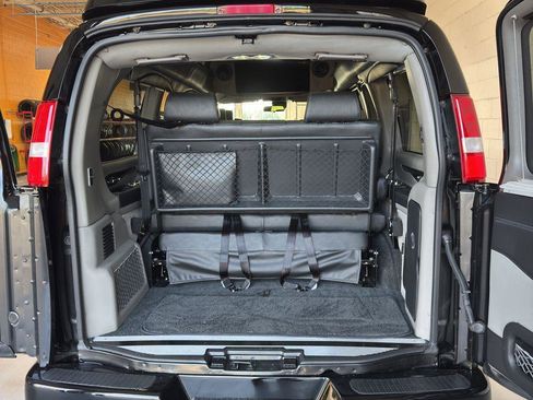 New 2025 GMC Savana 2500 image 40