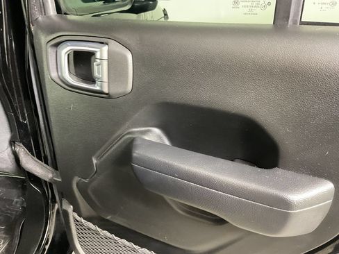 Used 2023 Jeep Wrangler Unlimited Sport w/ Sun And Sound Package AWD/4WD image 21