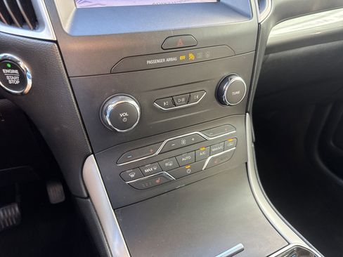 Used 2019 Ford Edge SEL w/ Equipment Group 201A image 26