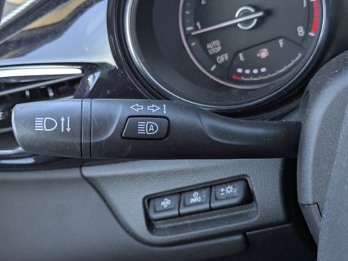 Used 2022 Buick Encore GX Essence w/ Advanced Technology Package image 18