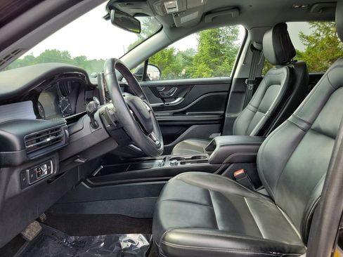Used 2020 Lincoln Corsair AWD w/ Equipment Group 101A image 8