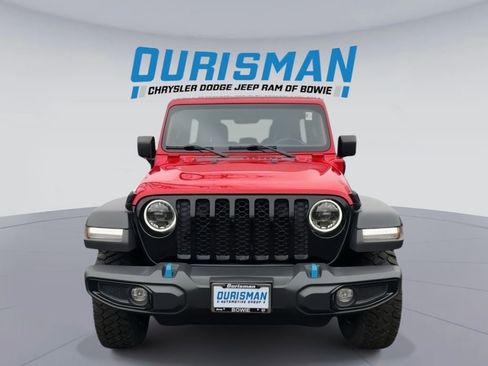 Used 2023 Jeep Wrangler Unlimited w/ Cold Weather Group image 8