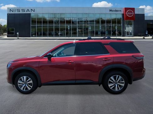 New 2026 Nissan Pathfinder SL FWD image 2