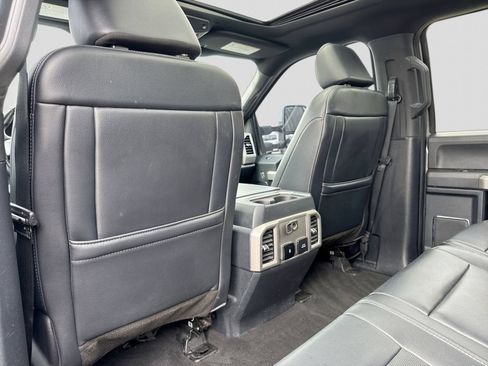 Certified 2022 Ford F250 Lariat AWD/4WD image 23