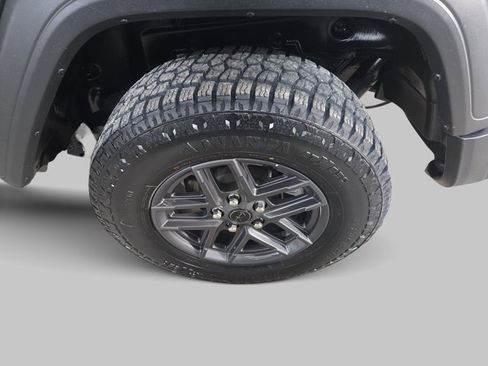 Used 2024 Jeep Wrangler Sport S image 31