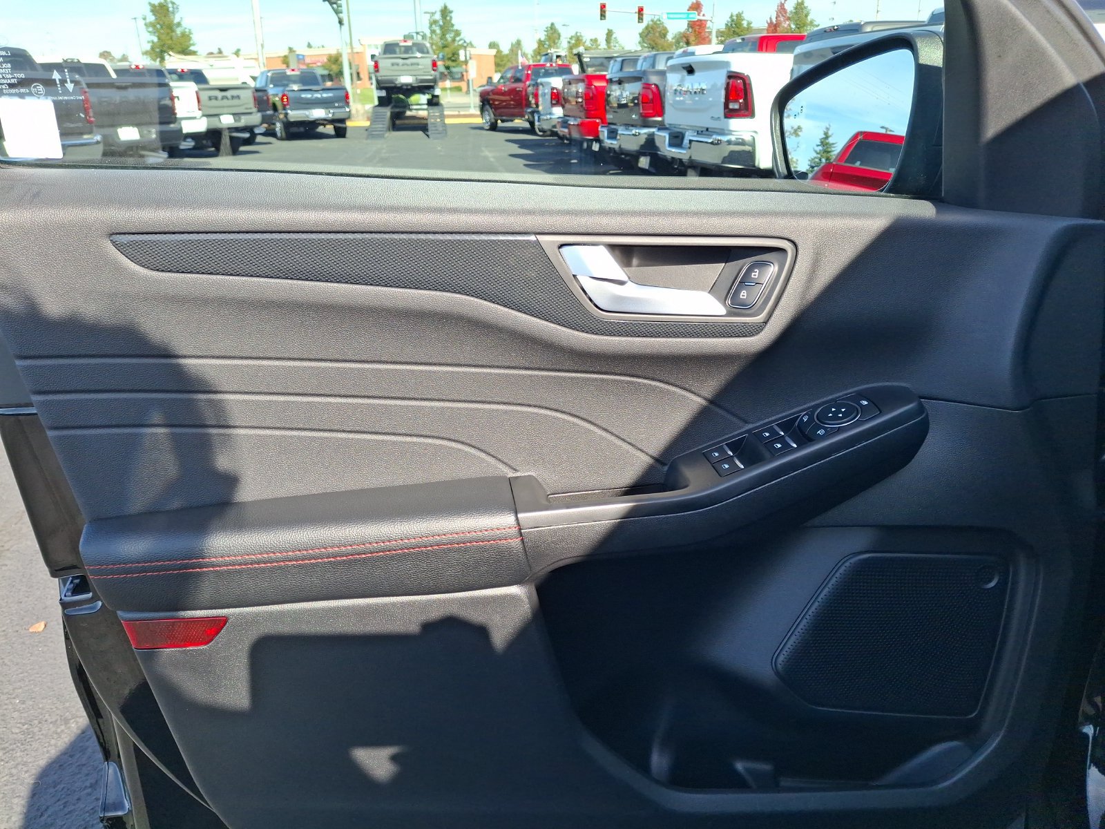 Used 2026 Ford Escape ST-Line AWD/4WD image 16