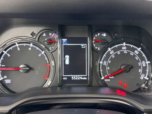 Used 2022 Toyota 4Runner SR5 Premium w/ Moonroof Package AWD/4WD image 20
