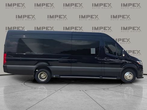 Used 2024 Mercedes-Benz Sprinter 3500 image 6
