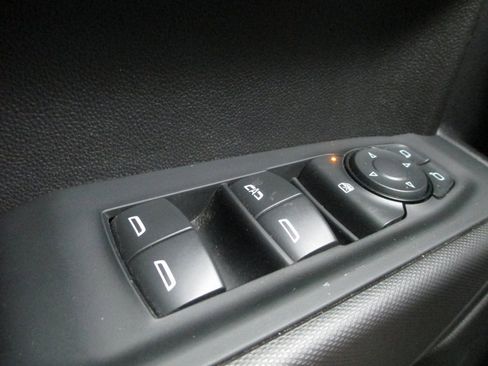 Certified 2024 Chevrolet Silverado 1500 Custom image 22