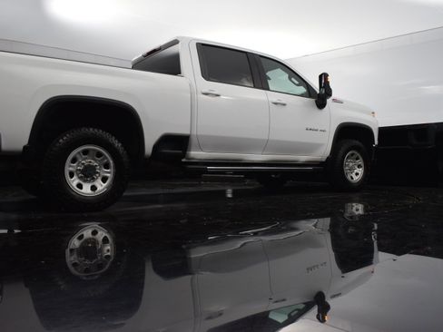Used 2023 Chevrolet Silverado 2500 LT w/ Convenience Package image 22