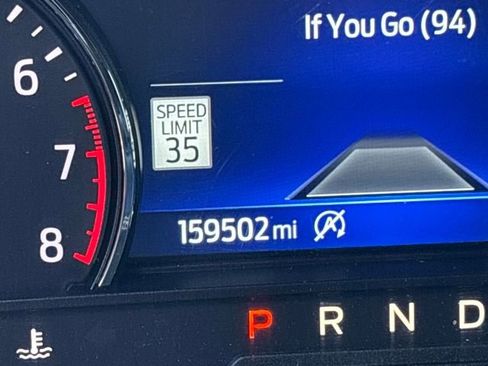 Used 2020 Ford Explorer XLT w/ Equipment Group 202A image 10