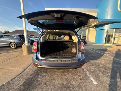 Used 2015 Subaru Forester 2.5i Limited AWD/4WD image 15
