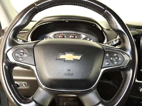 Used 2019 Chevrolet Traverse LT w/ LT Premium Package FWD image 19