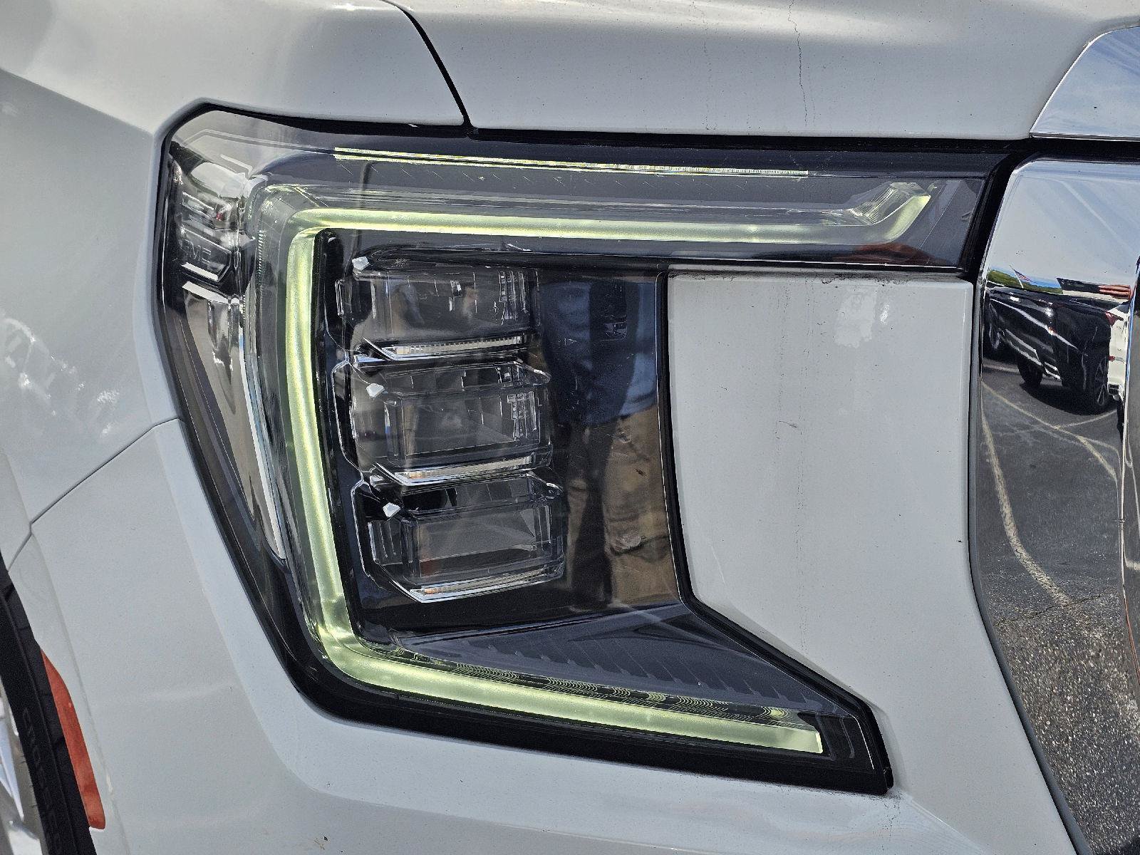 Used 2023 GMC Yukon SLT RWD image 4