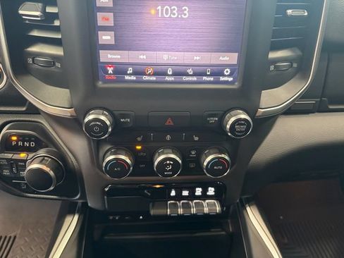 Used 2019 RAM 1500 Big Horn AWD/4WD image 3