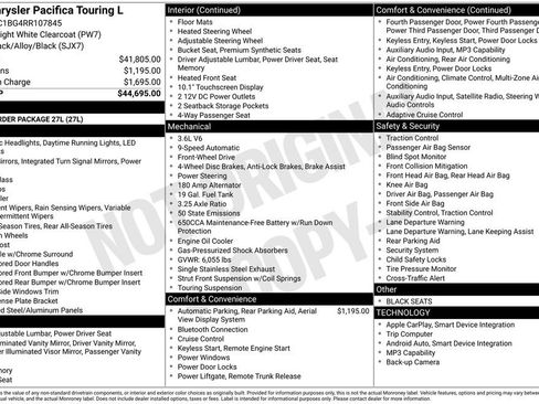 Used 2024 Chrysler Pacifica Touring-L FWD image 2