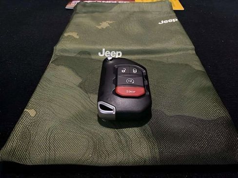 Used 2025 Jeep Wrangler Unlimited Rubicon 4xe w/ Safety Group image 79