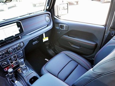 New 2026 Jeep Wrangler Unlimited Rubicon AWD/4WD image 26