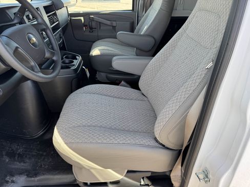 New 2026 Chevrolet Express 2500 Extended RWD image 20