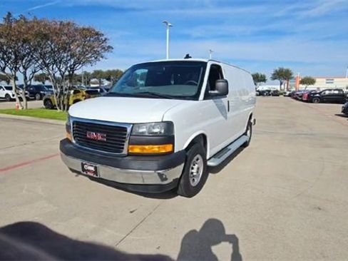 Used 2024 GMC Savana 2500 w/ Driver Convenience Package image 3