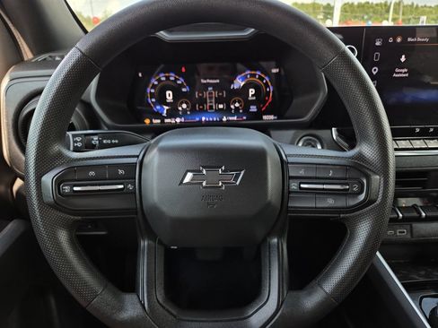 Used 2025 Chevrolet Colorado Trail Boss AWD/4WD image 22