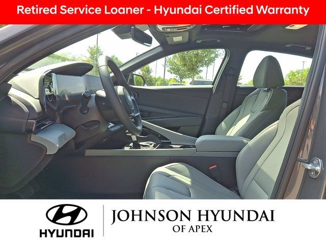 Used 2025 Hyundai Elantra Limited w/ Cargo Package FWD image 12